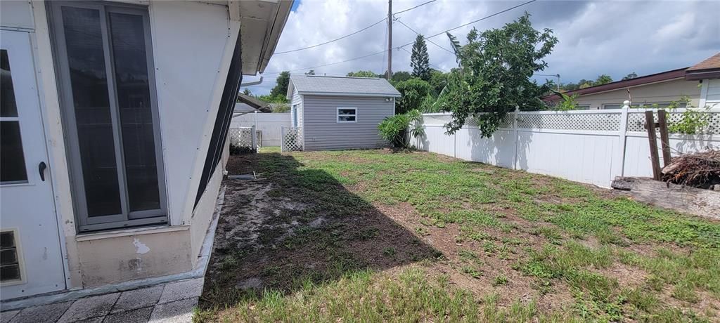 For Sale: $222,500 (2 beds, 1 baths, 1056 Square Feet)