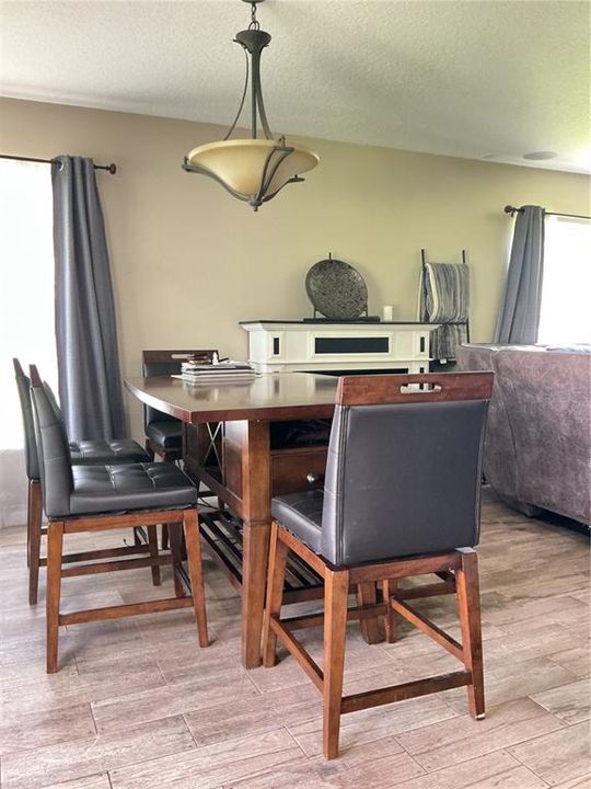 For Sale: $265,000 (3 beds, 2 baths, 1775 Square Feet)