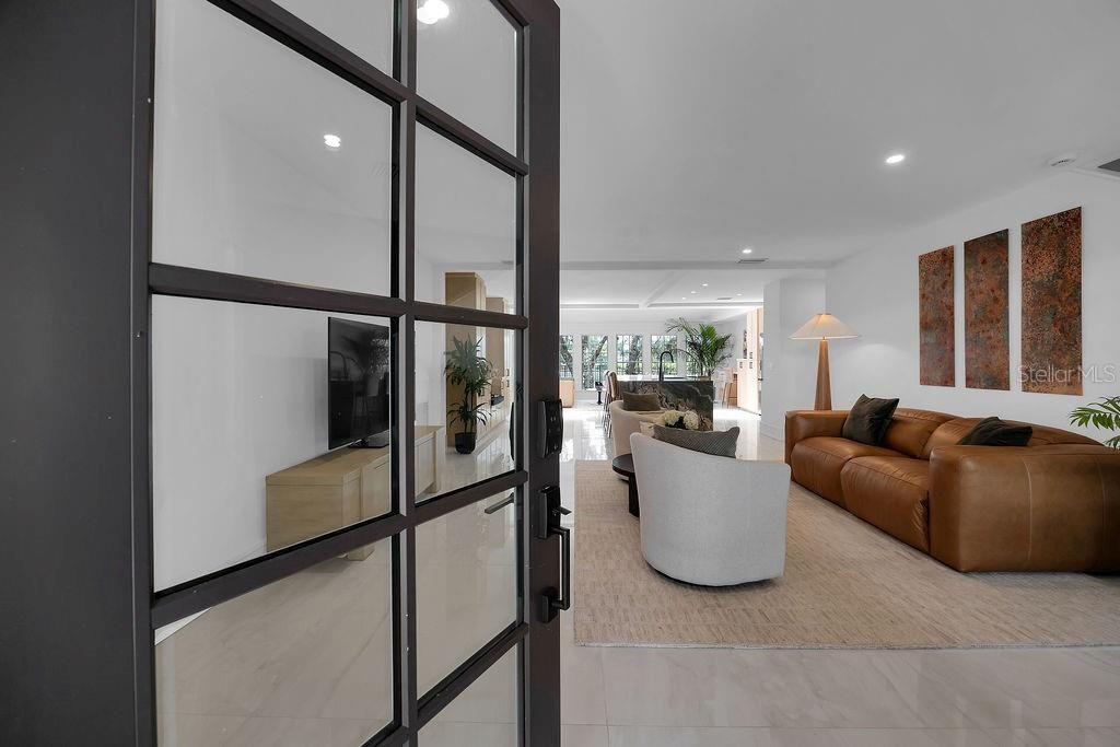 For Sale: $1,100,000 (3 beds, 3 baths, 2427 Square Feet)