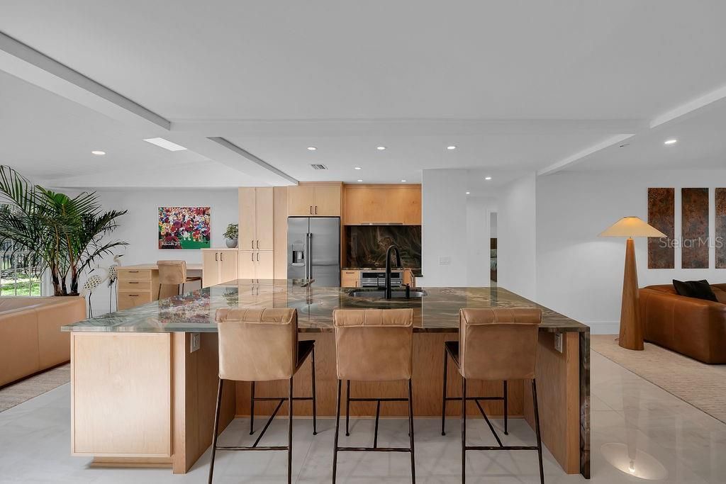For Sale: $1,100,000 (3 beds, 3 baths, 2427 Square Feet)