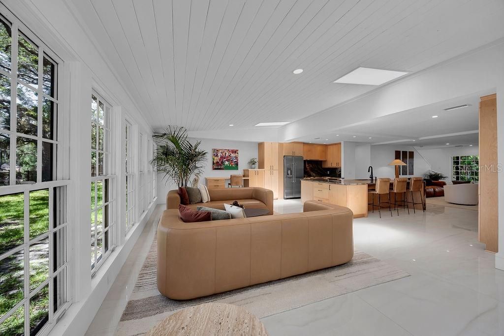 For Sale: $1,100,000 (3 beds, 3 baths, 2427 Square Feet)