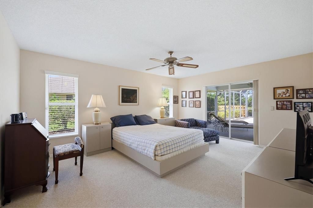 Activo con contrato: $549,990 (3 camas, 2 baños, 2304 Pies cuadrados)