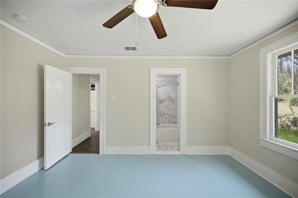 For Sale: $189,900 (3 beds, 2 baths, 1614 Square Feet)