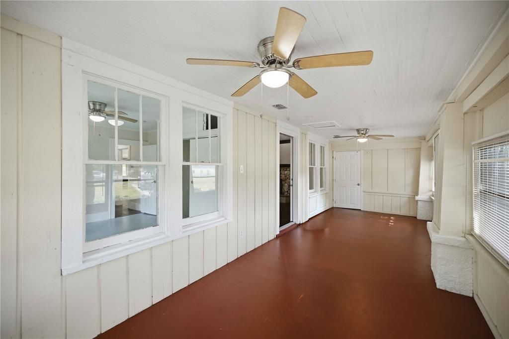 For Sale: $189,900 (3 beds, 2 baths, 1614 Square Feet)