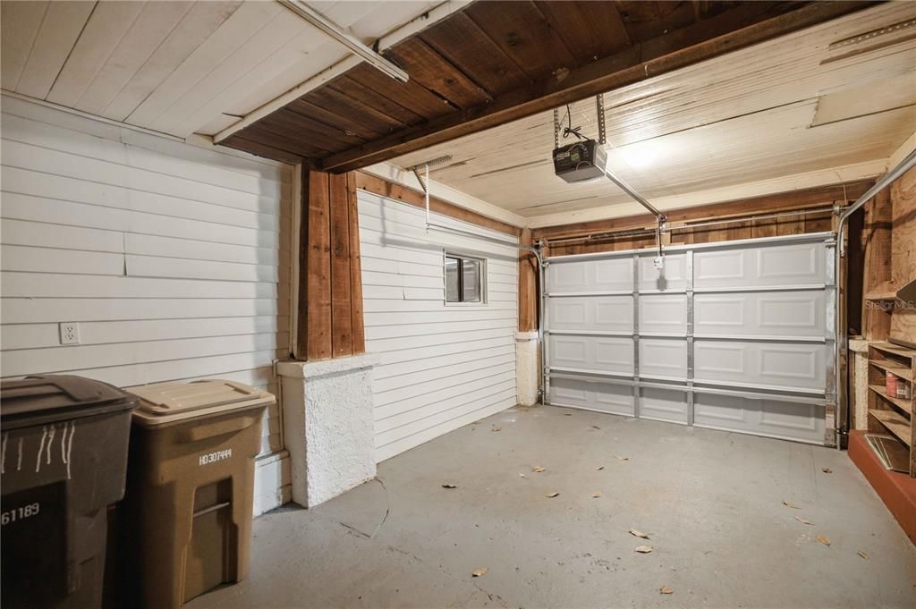 For Sale: $189,900 (3 beds, 2 baths, 1614 Square Feet)
