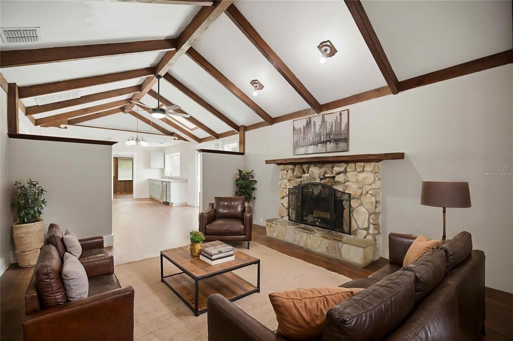 For Sale: $189,900 (3 beds, 2 baths, 1614 Square Feet)