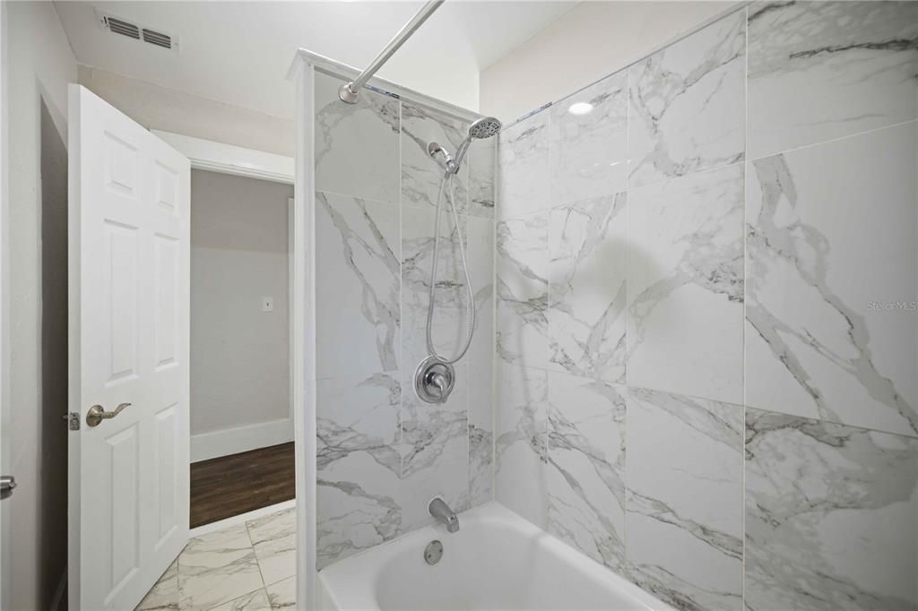 For Sale: $189,900 (3 beds, 2 baths, 1614 Square Feet)