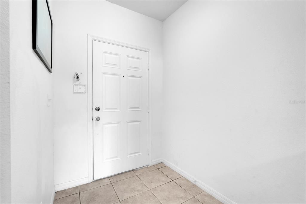 En Venta: $275,000 (2 camas, 2 baños, 1304 Pies cuadrados)