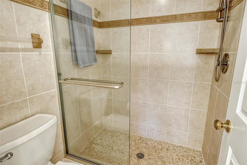 En Renta: $2,390 (3 camas, 2 baños, 1530 Pies cuadrados)