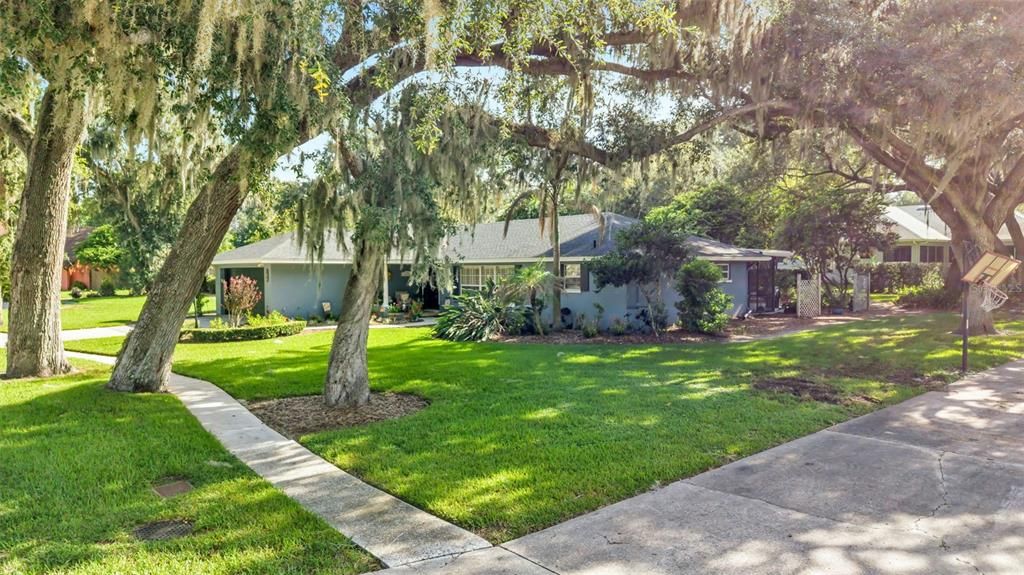 En Venta: $459,900 (4 camas, 2 baños, 2470 Pies cuadrados)