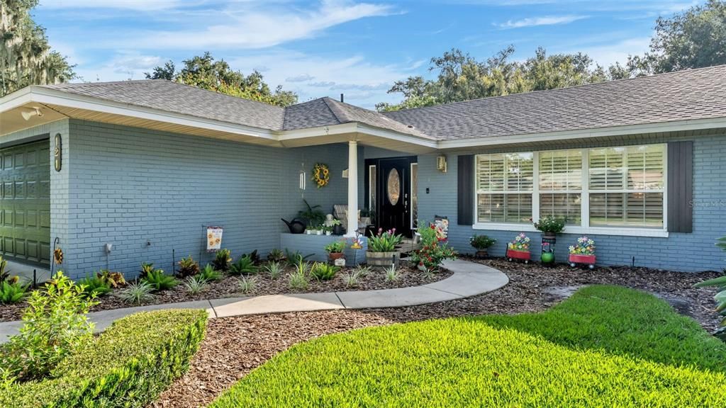 En Venta: $459,900 (4 camas, 2 baños, 2470 Pies cuadrados)