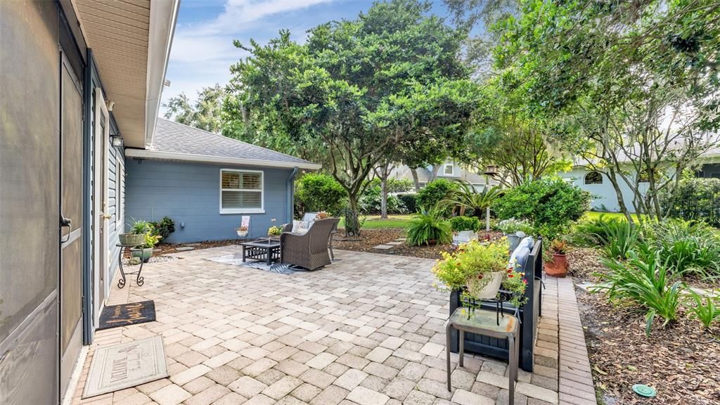 En Venta: $459,900 (4 camas, 2 baños, 2470 Pies cuadrados)