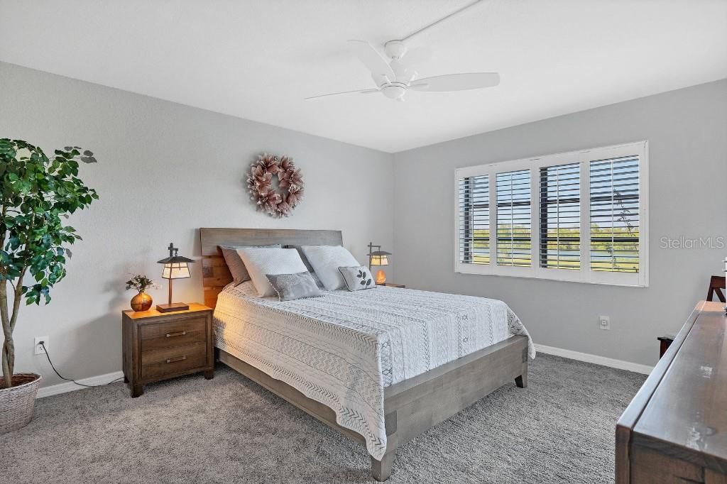 For Sale: $144,900 (2 beds, 2 baths, 1153 Square Feet)