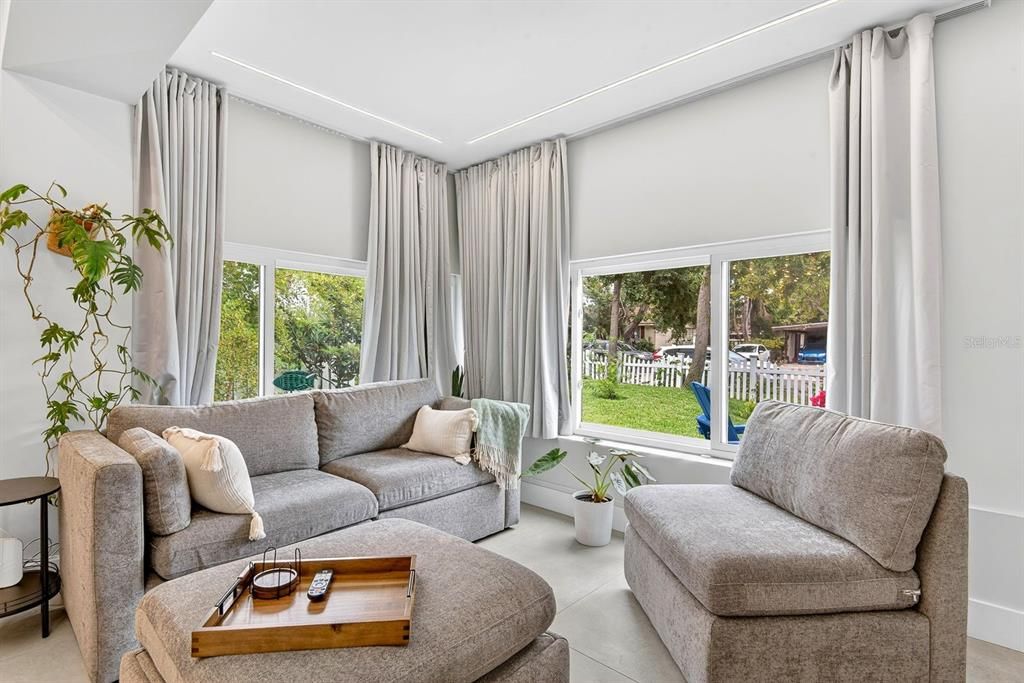 В аренду: $2,500 (2 спален, 1 ванн, 1015 Квадратных фут)