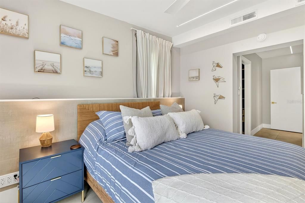 В аренду: $2,500 (2 спален, 1 ванн, 1015 Квадратных фут)