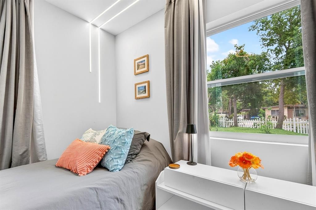 В аренду: $2,500 (2 спален, 1 ванн, 1015 Квадратных фут)