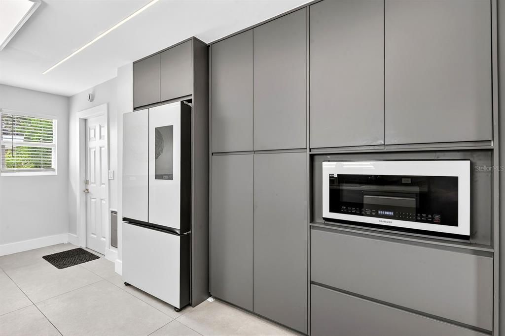 В аренду: $2,500 (2 спален, 1 ванн, 1015 Квадратных фут)