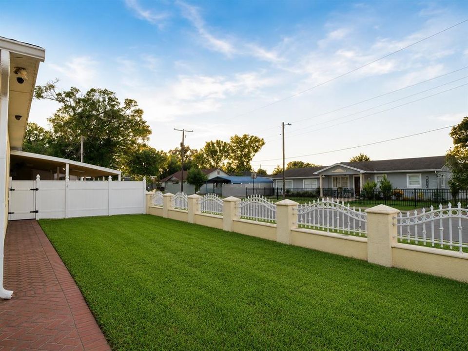 En Venta: $578,900 (3 camas, 2 baños, 1699 Pies cuadrados)