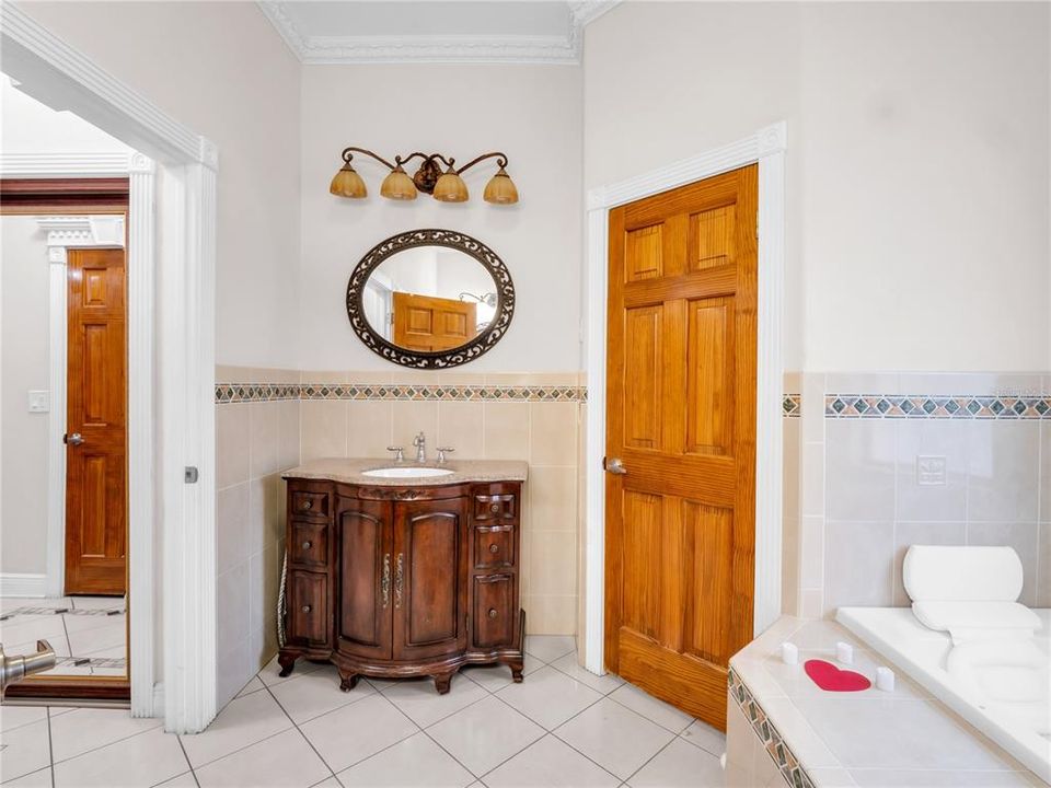 En Venta: $578,900 (3 camas, 2 baños, 1699 Pies cuadrados)