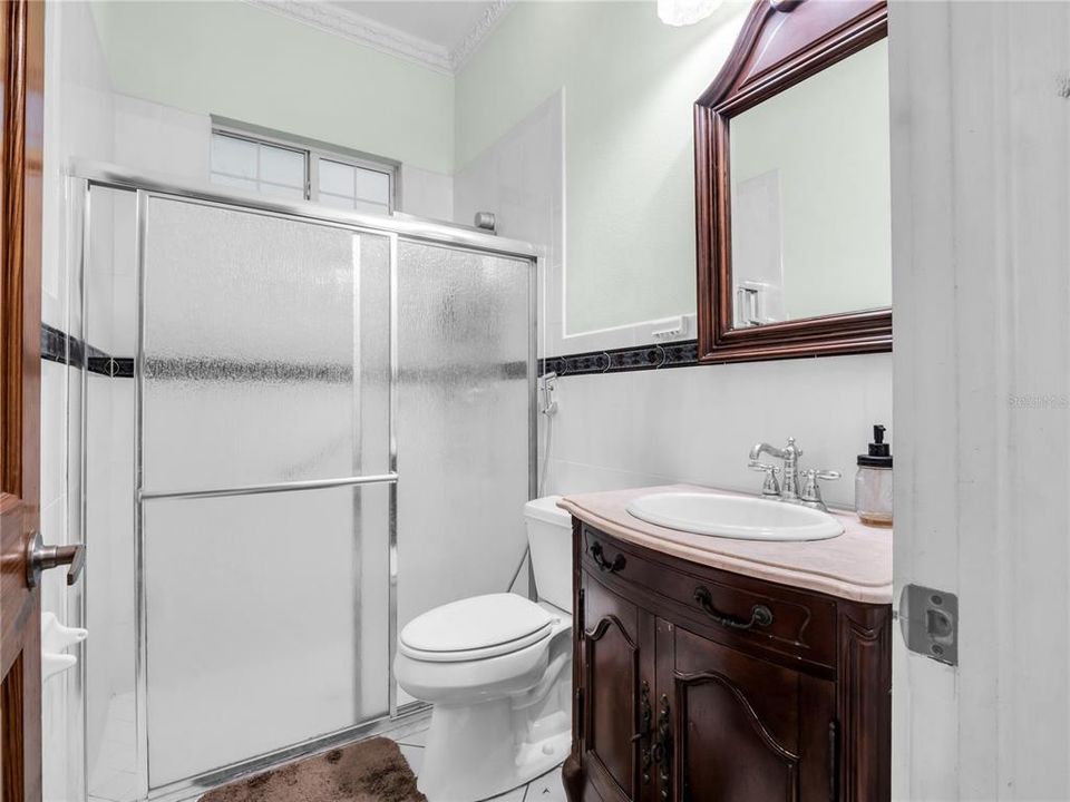 En Venta: $578,900 (3 camas, 2 baños, 1699 Pies cuadrados)