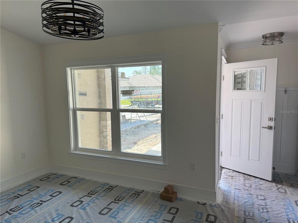 For Sale: $589,000 (6 beds, 0 baths, 2622 Square Feet)