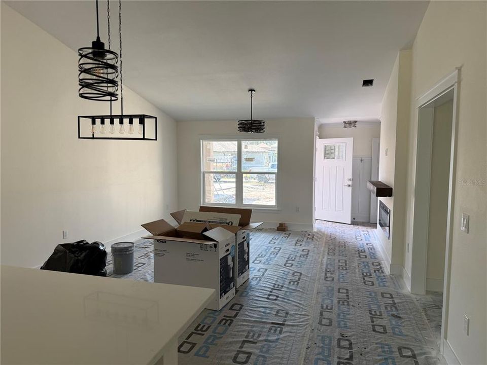 For Sale: $589,000 (6 beds, 0 baths, 2622 Square Feet)