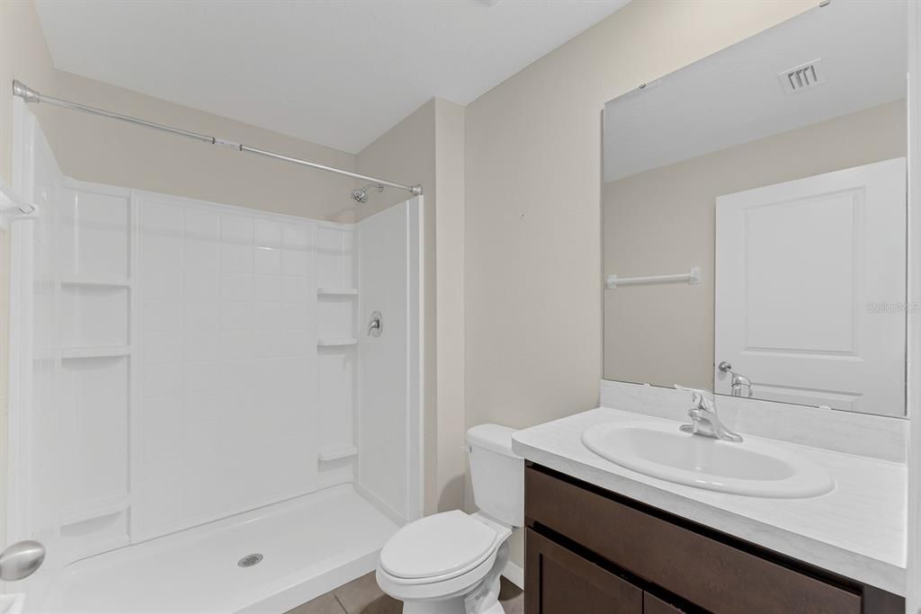 В аренду: $2,795 (5 спален, 3 ванн, 2522 Квадратных фут)