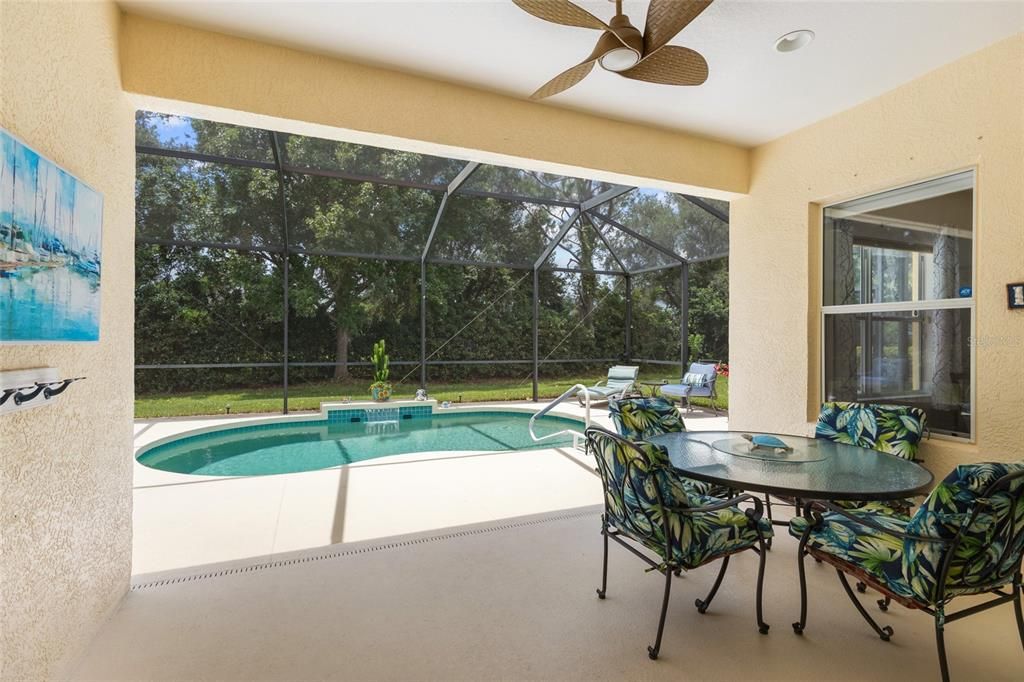 En Venta: $539,000 (3 camas, 2 baños, 2166 Pies cuadrados)