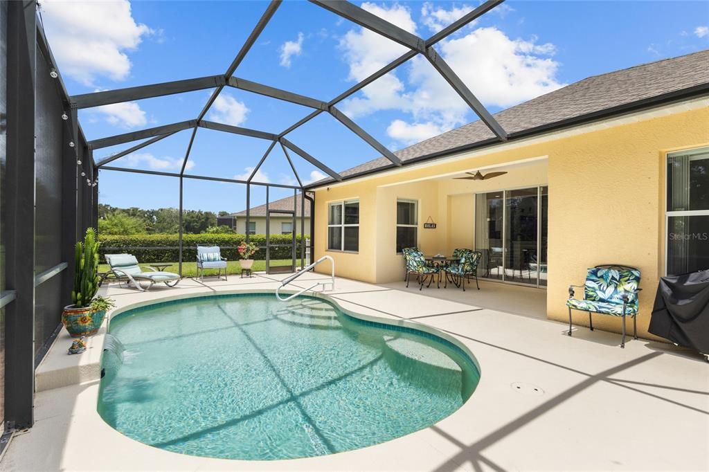 En Venta: $539,000 (3 camas, 2 baños, 2166 Pies cuadrados)