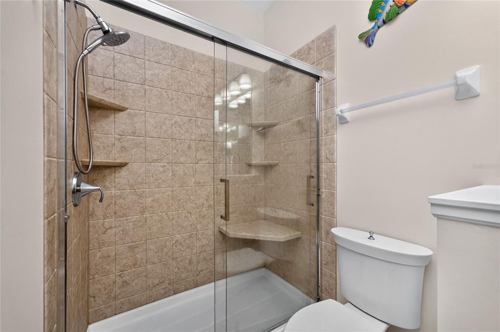 На продажу: $225,000 (3 спален, 2 ванн, 1644 Квадратных фут)