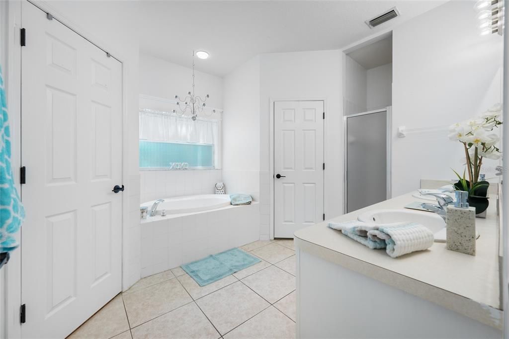 En Venta: $469,900 (3 camas, 2 baños, 1722 Pies cuadrados)