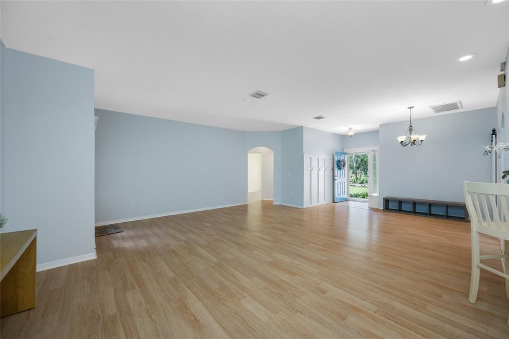 En Venta: $469,900 (3 camas, 2 baños, 1722 Pies cuadrados)