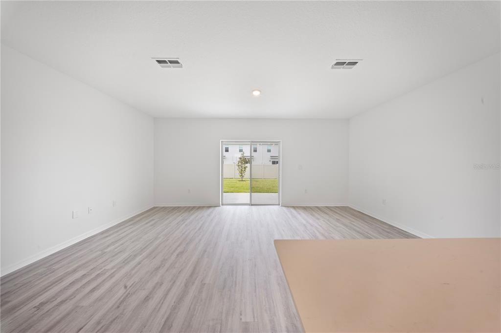 В аренду: $1,975 (3 спален, 2 ванн, 1464 Квадратных фут)