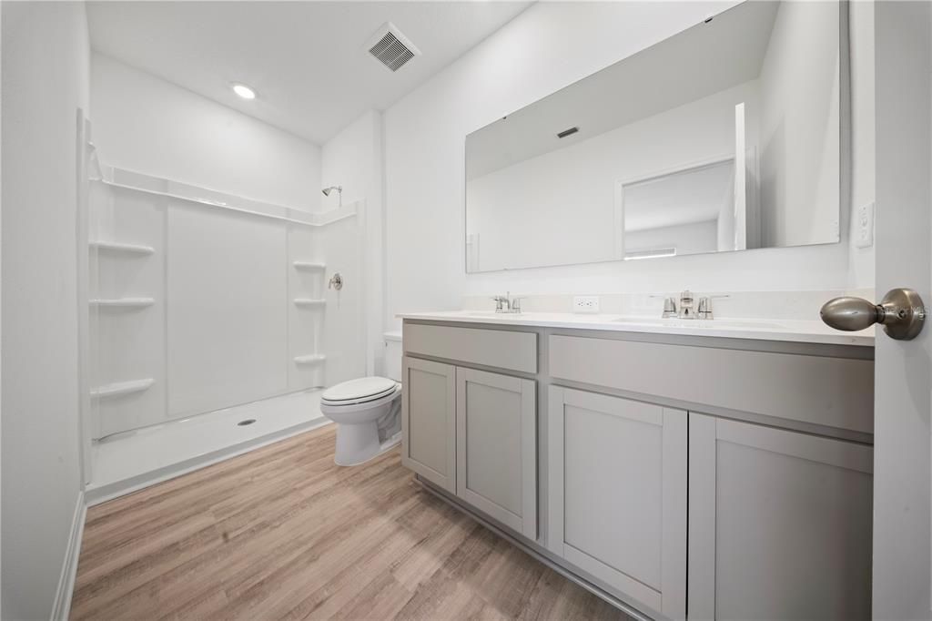 В аренду: $1,975 (3 спален, 2 ванн, 1464 Квадратных фут)