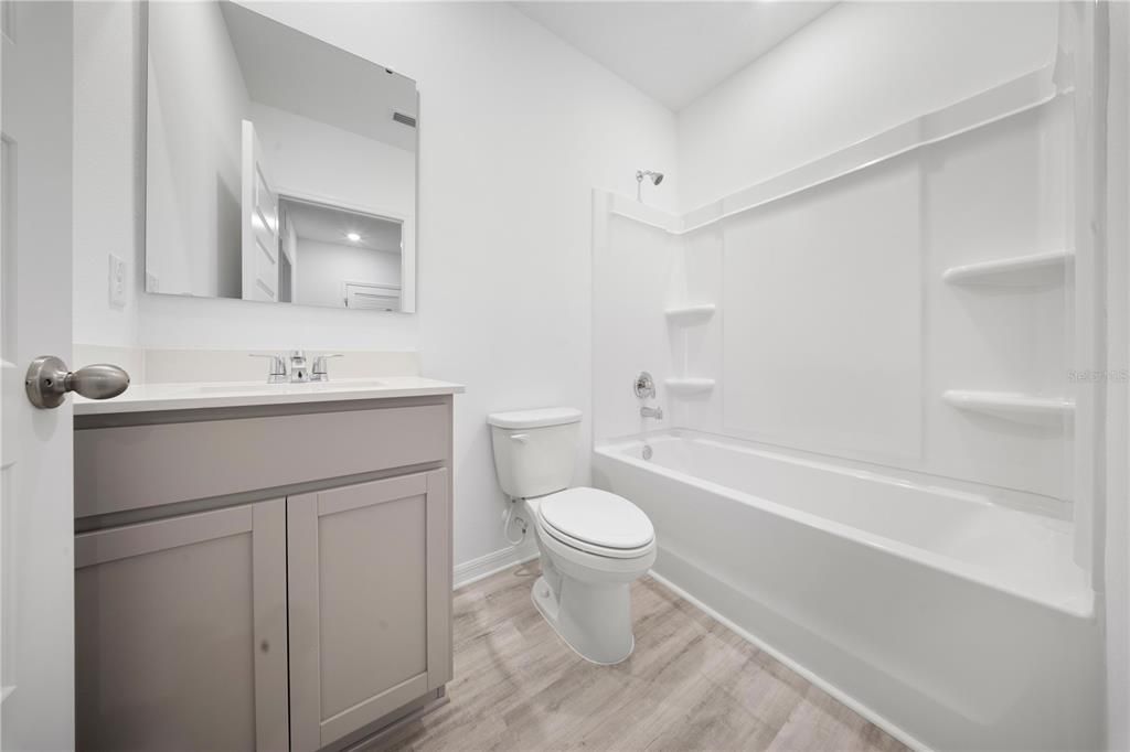 В аренду: $1,975 (3 спален, 2 ванн, 1464 Квадратных фут)