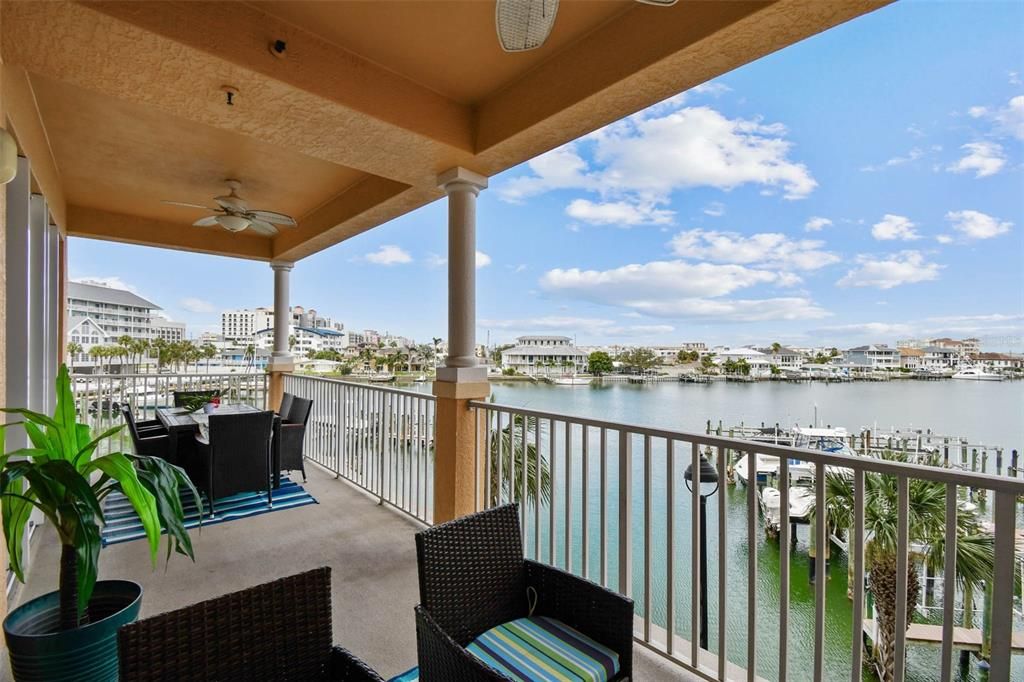 En Venta: $899,000 (3 camas, 2 baños, 1803 Pies cuadrados)