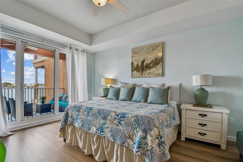 En Venta: $899,000 (3 camas, 2 baños, 1803 Pies cuadrados)
