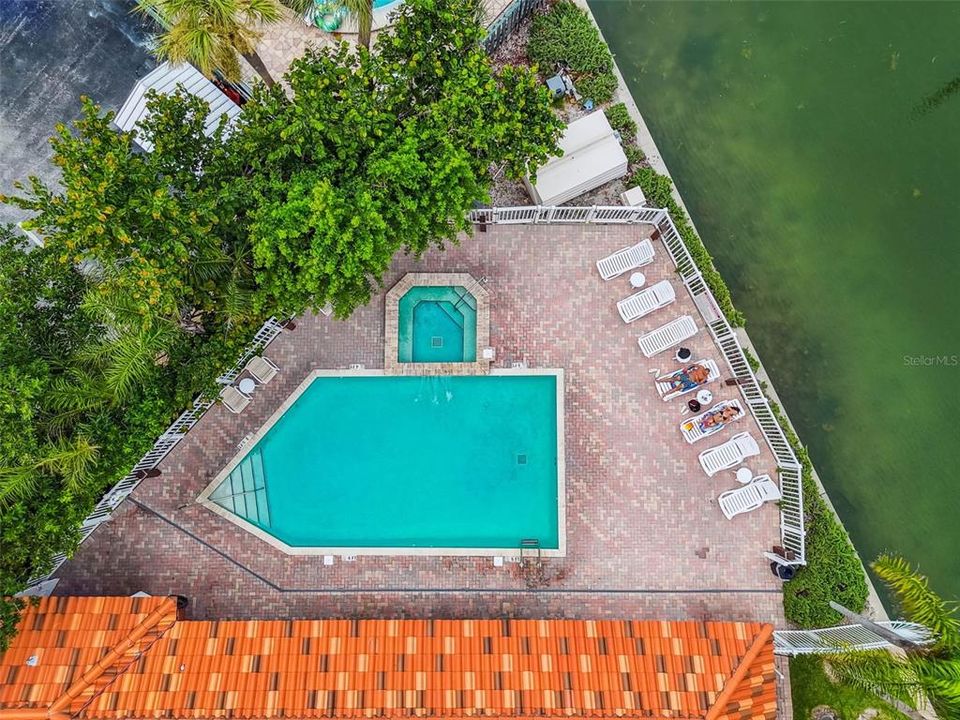 En Venta: $899,000 (3 camas, 2 baños, 1803 Pies cuadrados)