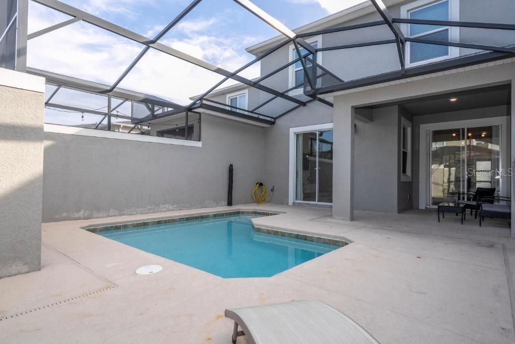 En Venta: $459,500 (4 camas, 3 baños, 1914 Pies cuadrados)