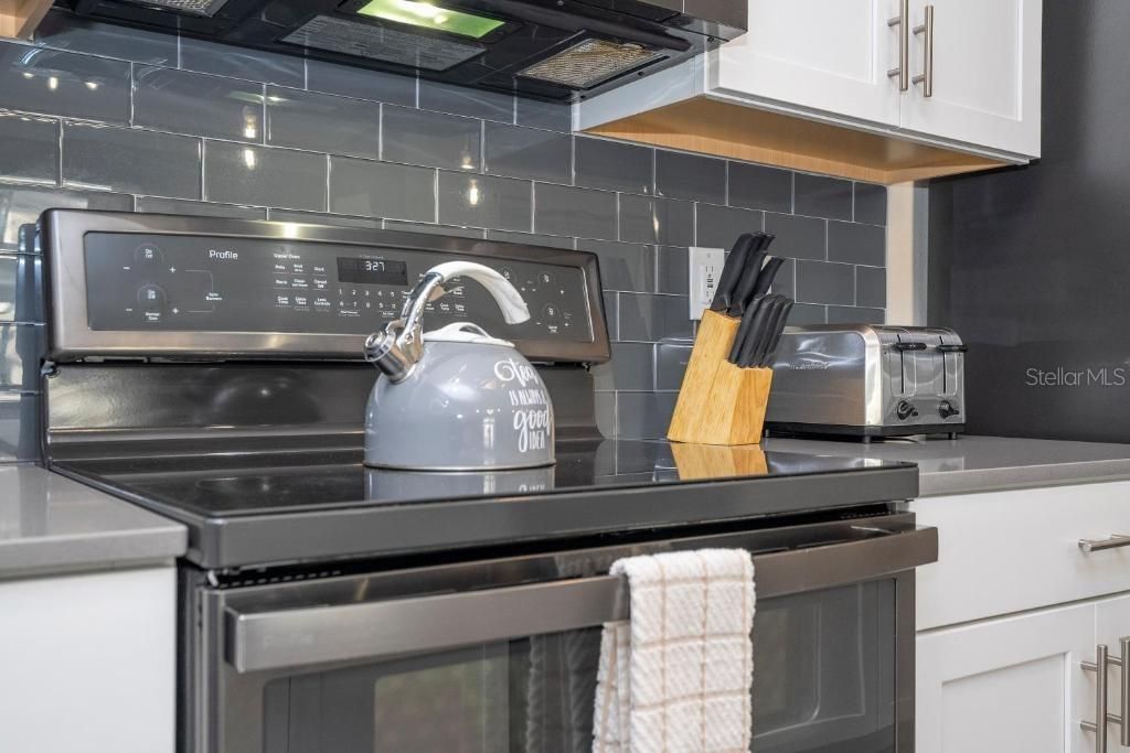 En Venta: $459,500 (4 camas, 3 baños, 1914 Pies cuadrados)