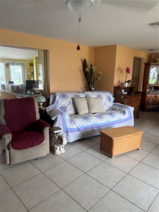 En Venta: $225,000 (3 camas, 2 baños, 1623 Pies cuadrados)