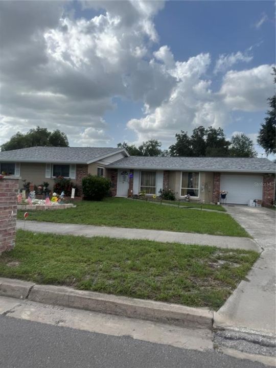 En Venta: $225,000 (3 camas, 2 baños, 1623 Pies cuadrados)