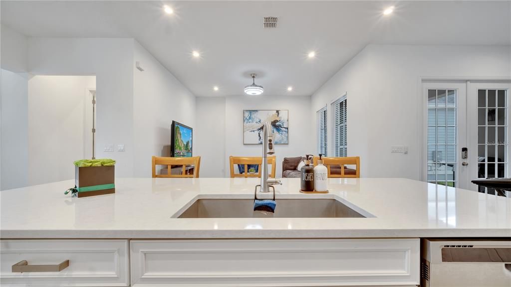For Rent: $4,500 (3 beds, 2 baths, 2266 Square Feet)