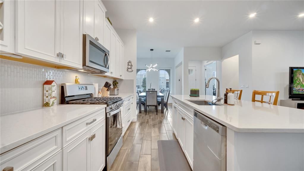 For Rent: $4,500 (3 beds, 2 baths, 2266 Square Feet)