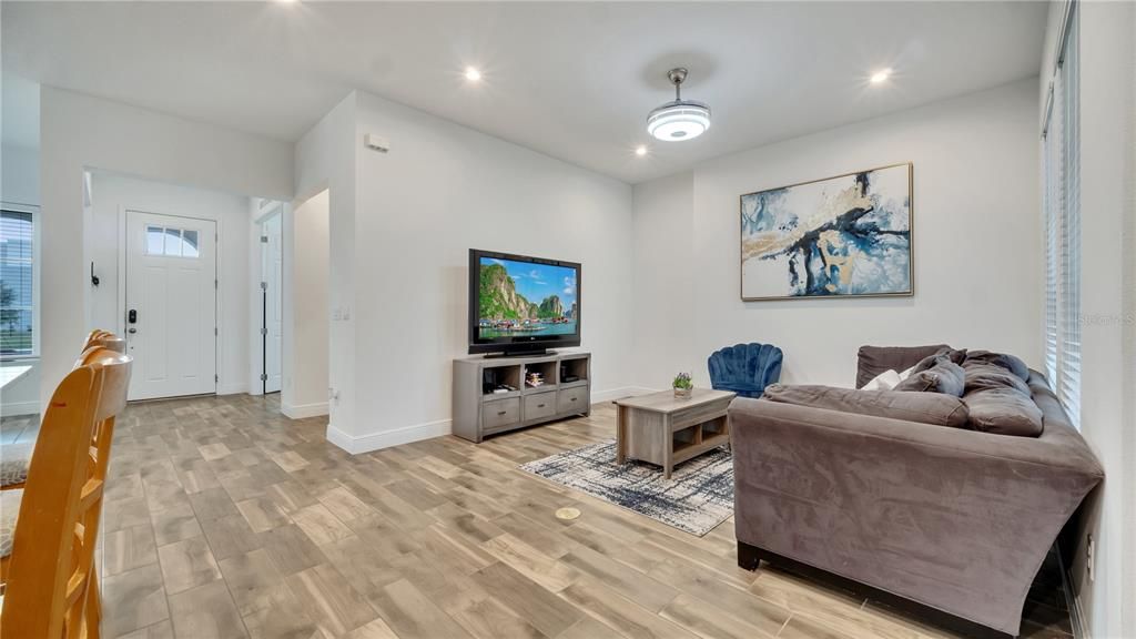 For Rent: $4,500 (3 beds, 2 baths, 2266 Square Feet)
