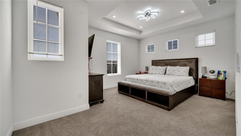 For Rent: $4,500 (3 beds, 2 baths, 2266 Square Feet)