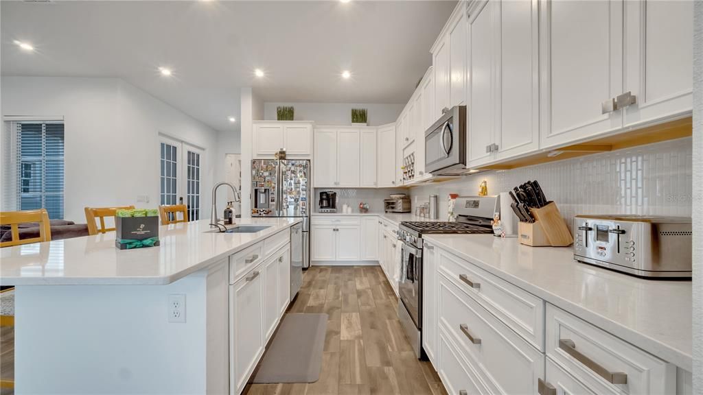 For Rent: $4,500 (3 beds, 2 baths, 2266 Square Feet)