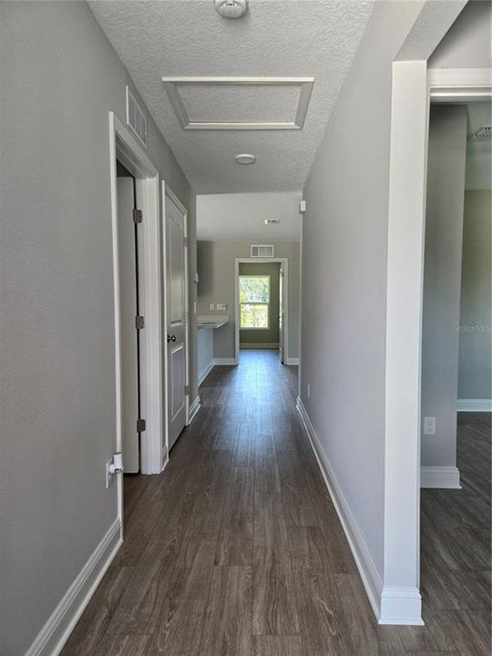 For Sale: $283,000 (4 beds, 2 baths, 1347 Square Feet)