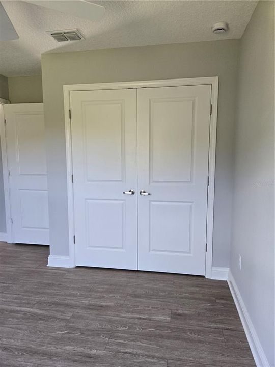 For Sale: $283,000 (4 beds, 2 baths, 1347 Square Feet)
