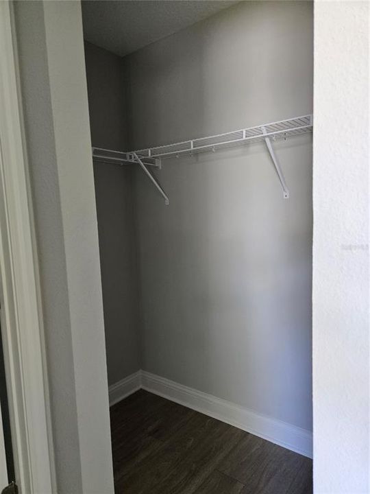 For Sale: $283,000 (4 beds, 2 baths, 1347 Square Feet)